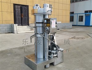 在使用花生榨油機(jī)過(guò)程中，堵塞了應(yīng)該怎么處理
