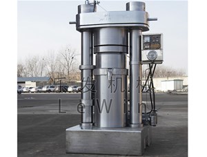 全自動(dòng)花生油榨油機(jī)設(shè)備如何清洗？